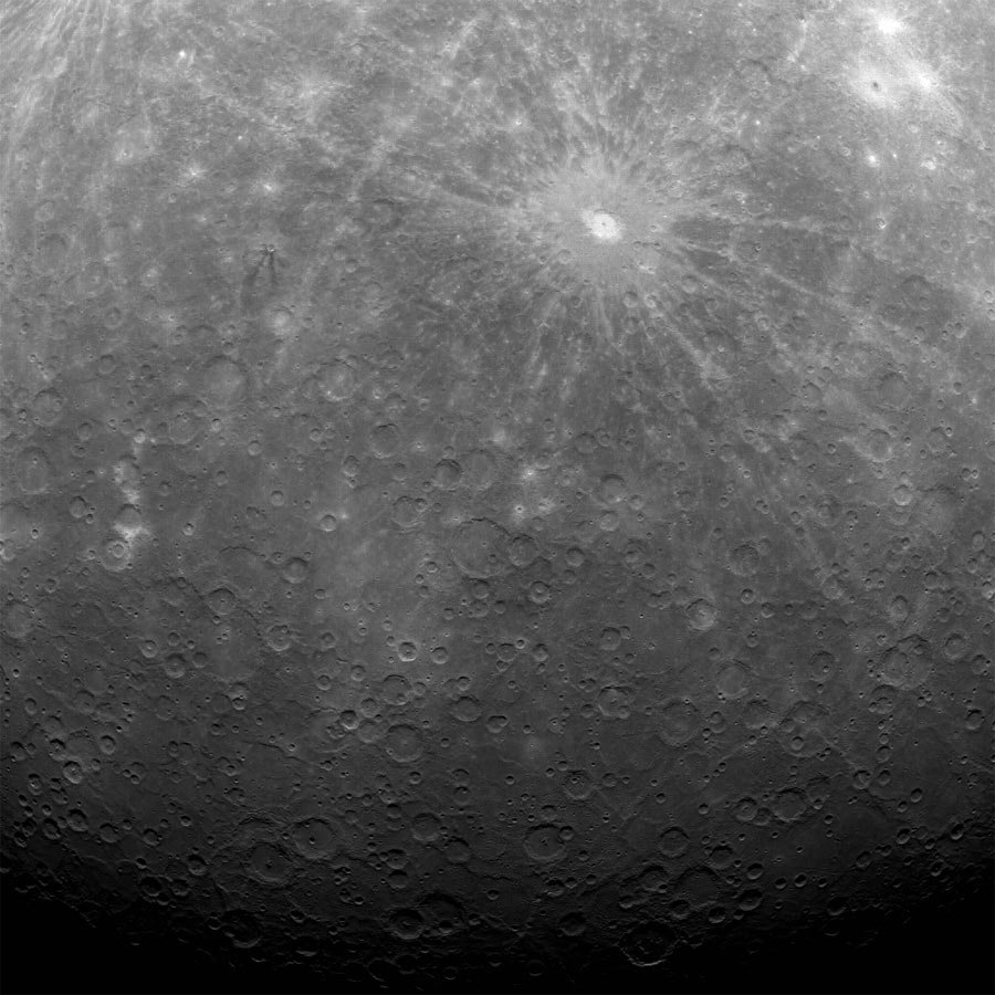 NASA Spacecraft Snaps 1st Photo of Mercury from Orbit
